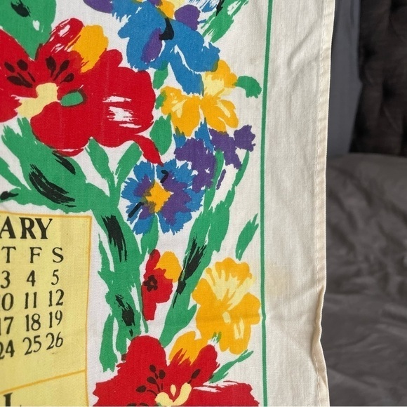 1994 Vintage 90s Floral Cloth Calendar - Picture 10 of 11
